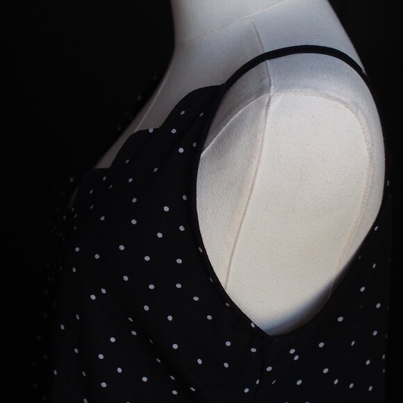 E & M | Dressy Tank Top - Picture 4 of 5